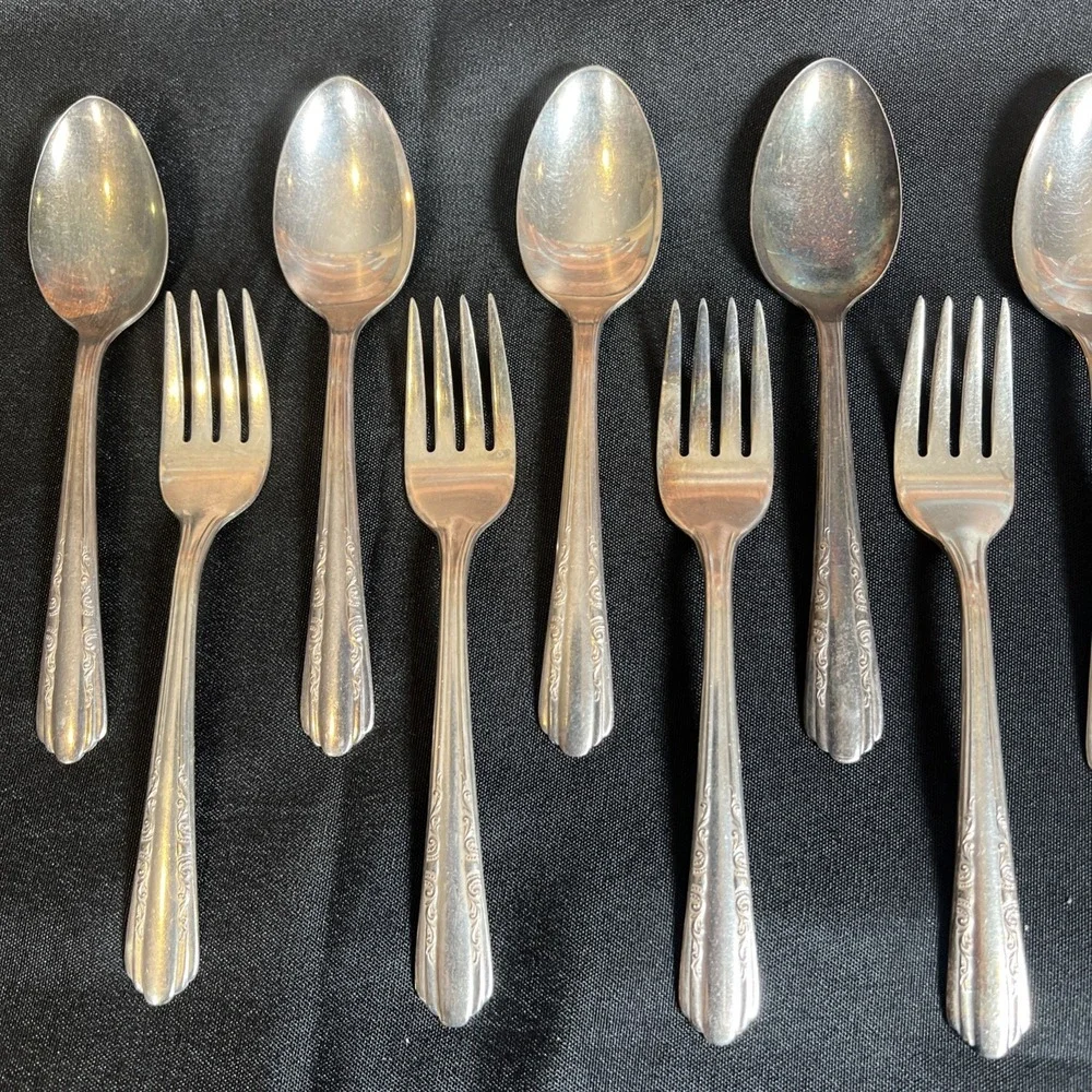 12-Piece Vintage‎ Marathon 1941 Thalia Silverplate Salad Forks & Teaspoons